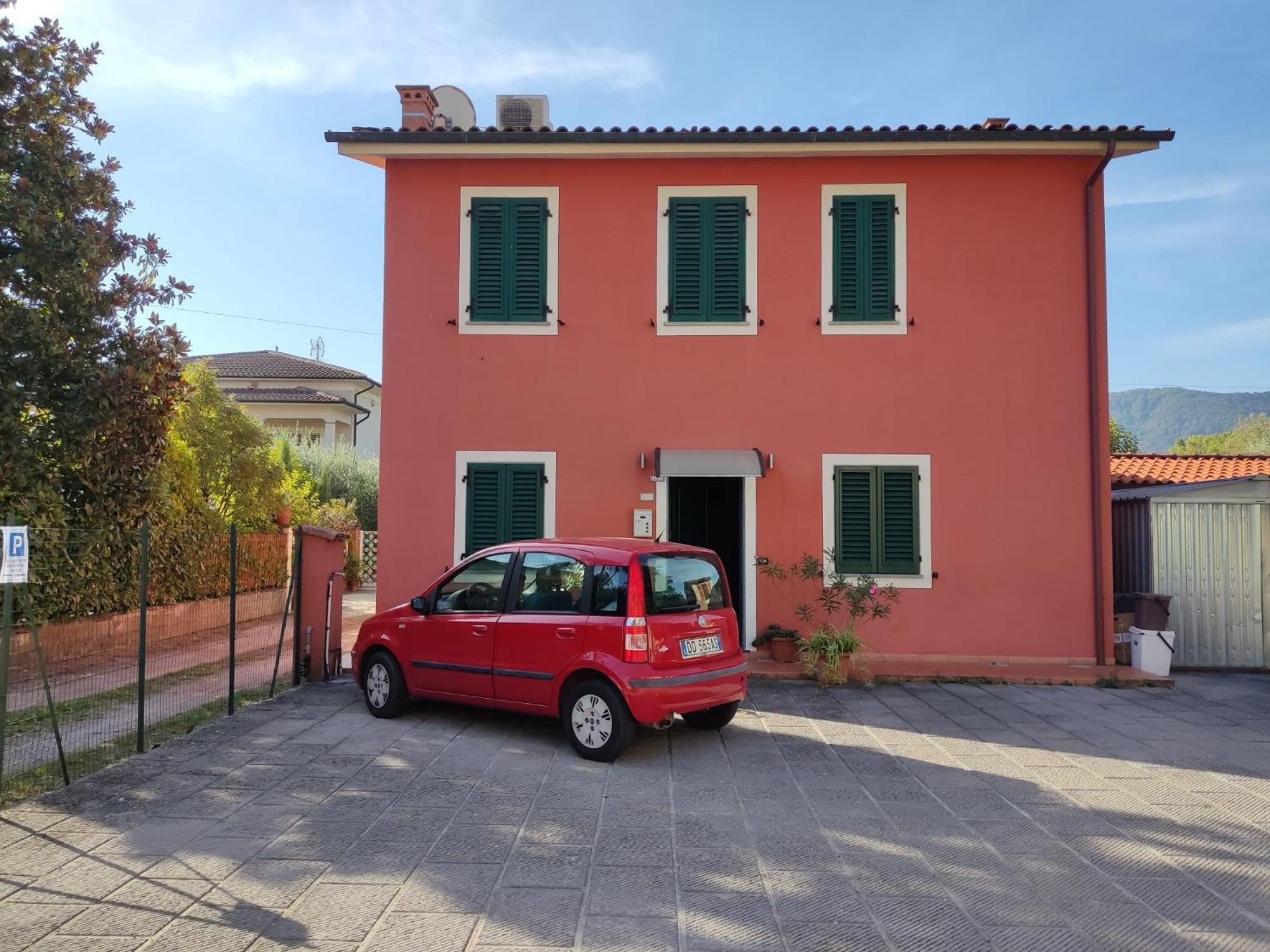 La Casa Delle Buone Letture Villa Lucca Exterior photo
